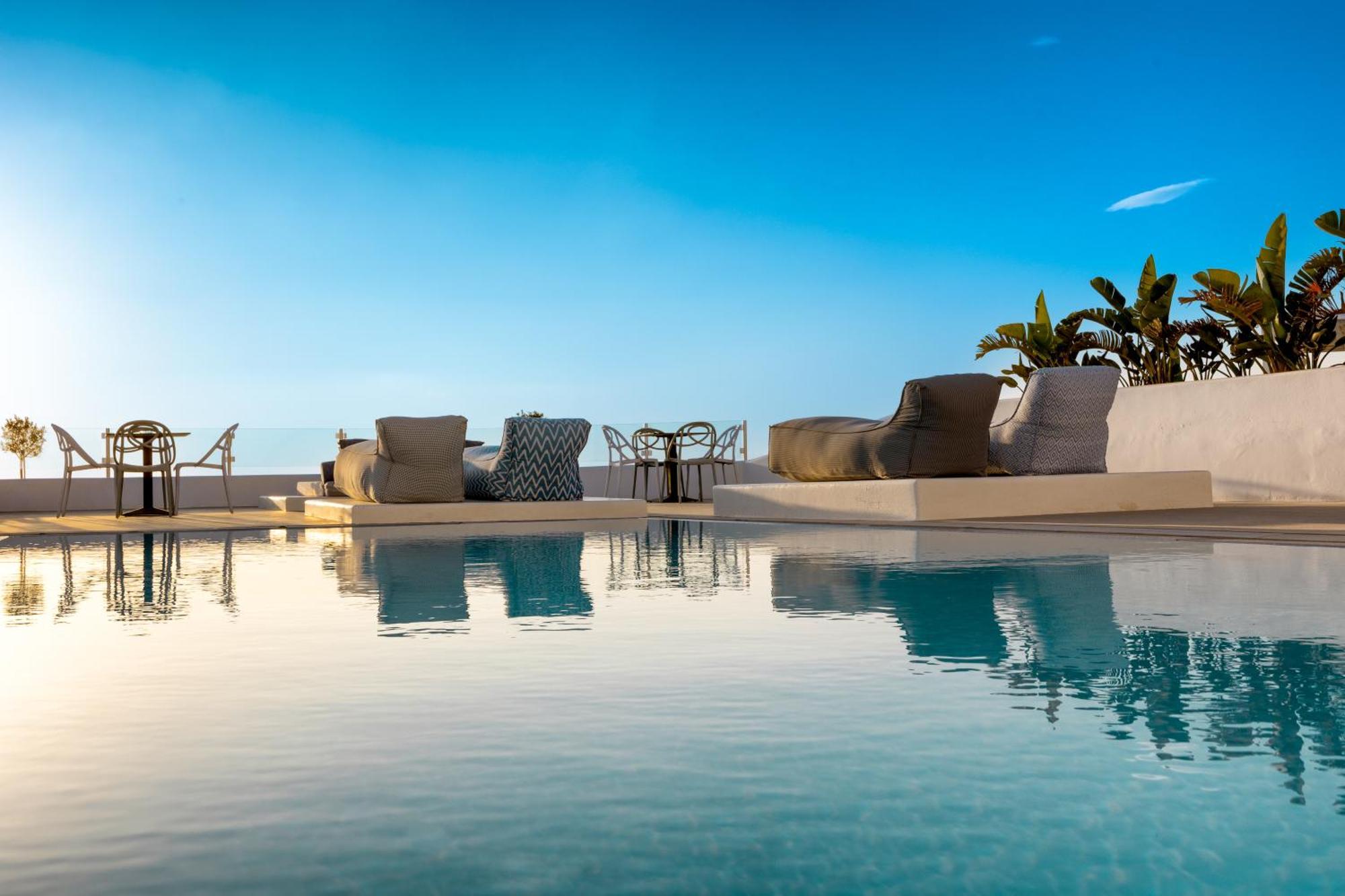 Amity Suites - Adults Only Fira  Luaran gambar